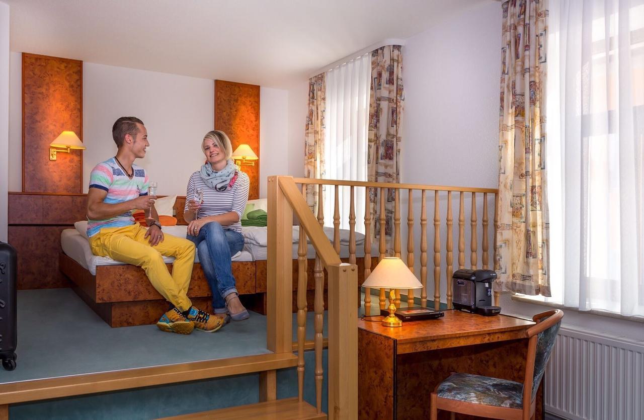 Hotel Am Markt Ehrenfriedersdorf Екстериор снимка