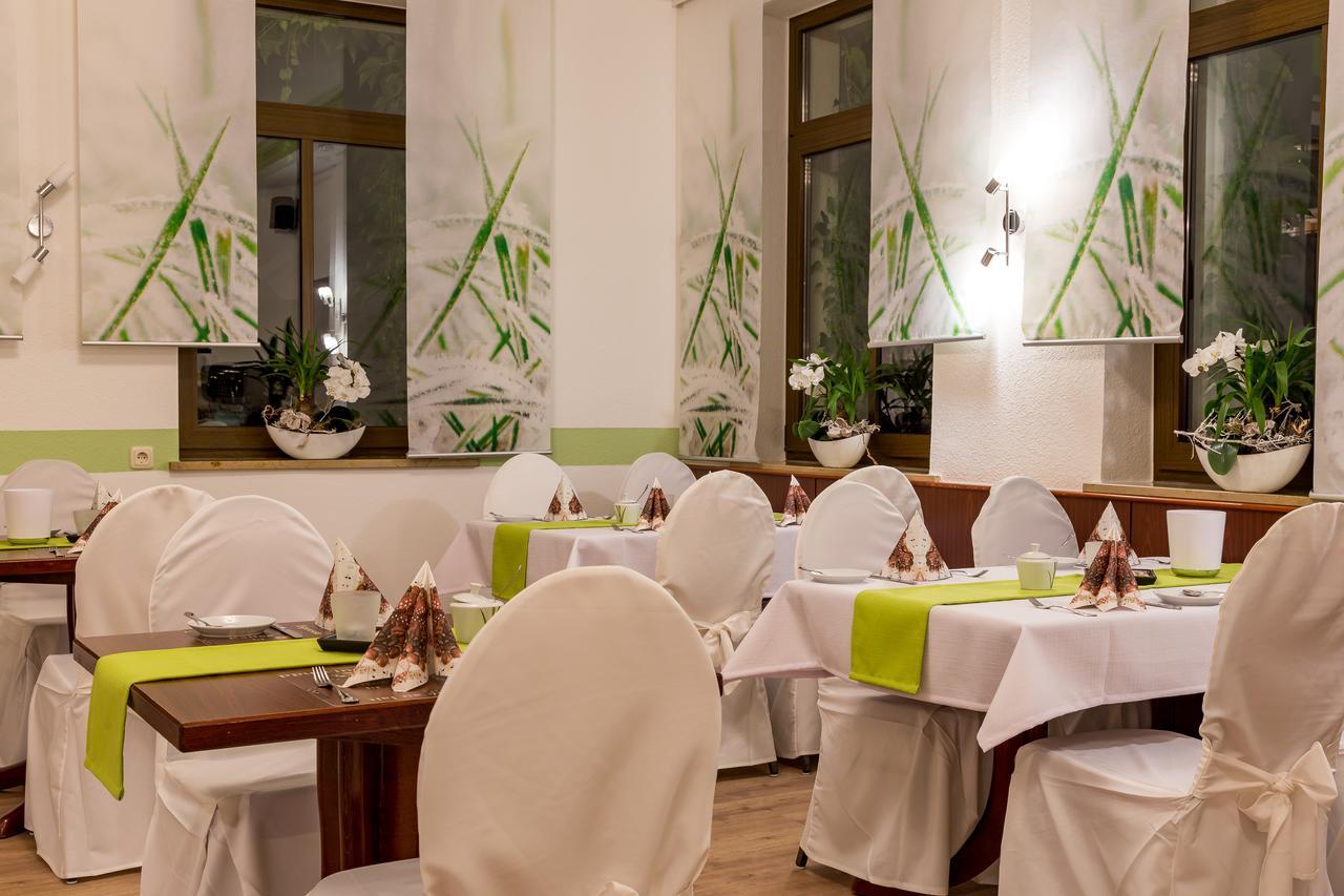 Hotel Am Markt Ehrenfriedersdorf Екстериор снимка