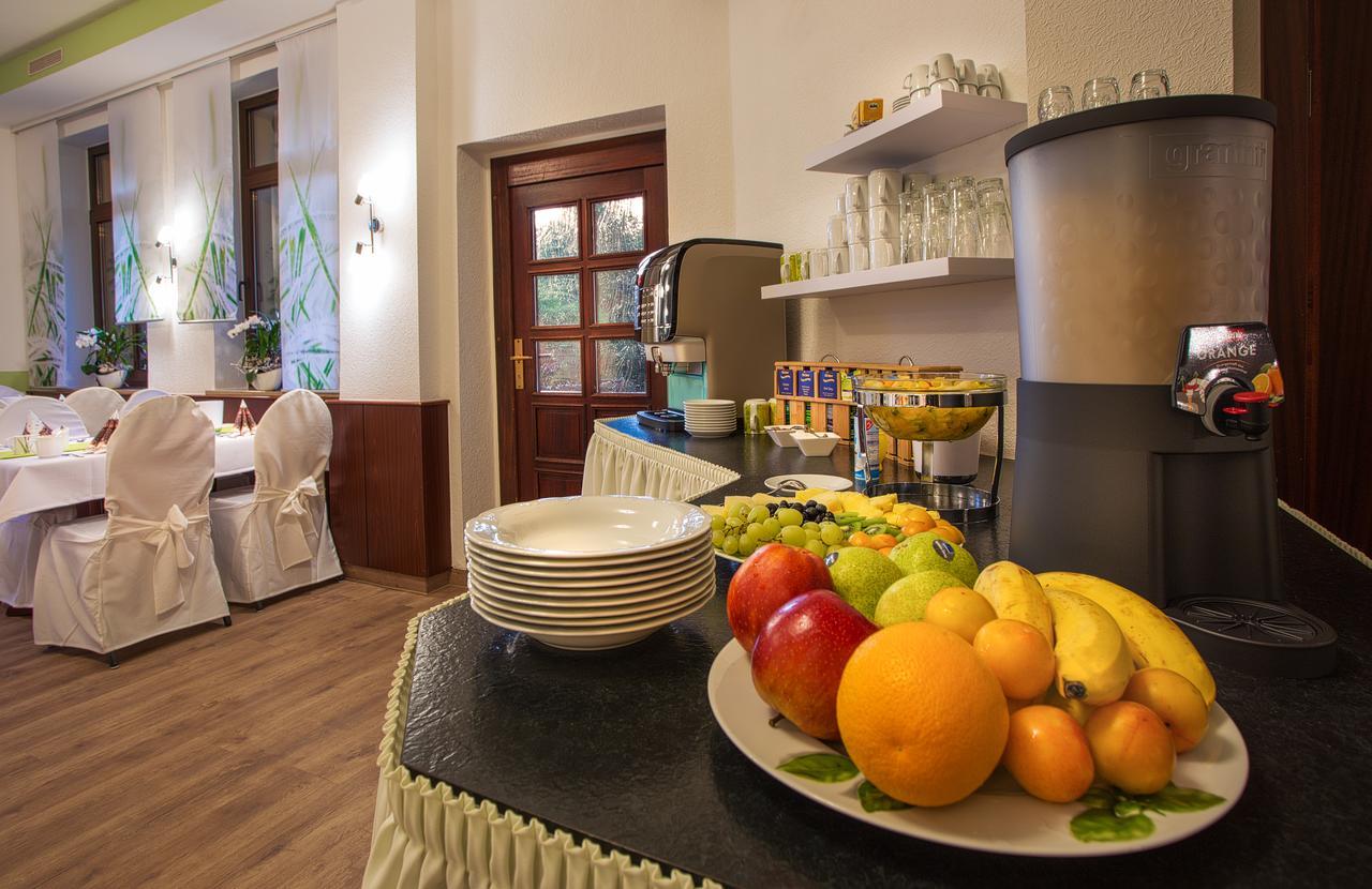 Hotel Am Markt Ehrenfriedersdorf Екстериор снимка